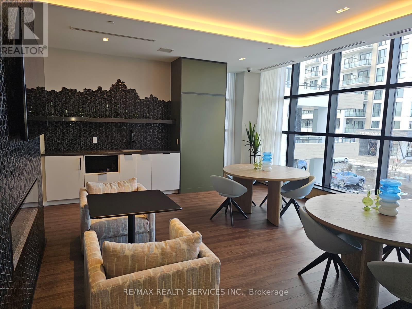 608 - 720 Whitlock Avenue, Milton, ON - Indoor