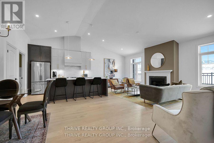 15 - 1080 Upperpoint Avenue, London South (South B), ON - Indoor With Fireplace