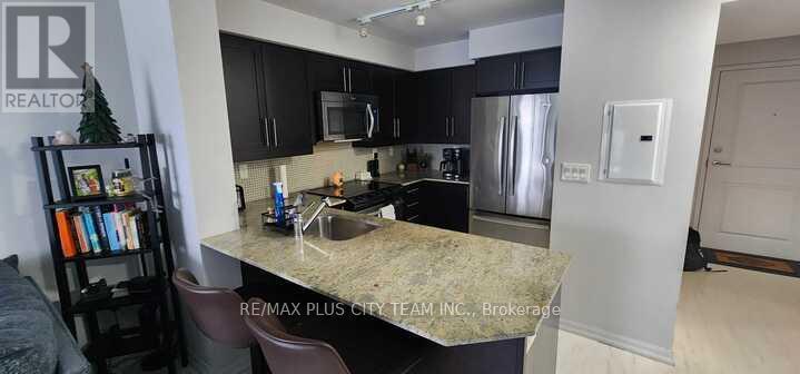 1013 - 125 Western Battery Road, Toronto, ON - Indoor Photo Showing Kitchen With Stainless Steel Kitchen