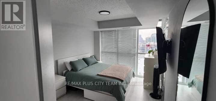 1013 - 125 Western Battery Road, Toronto, ON - Indoor Photo Showing Bedroom