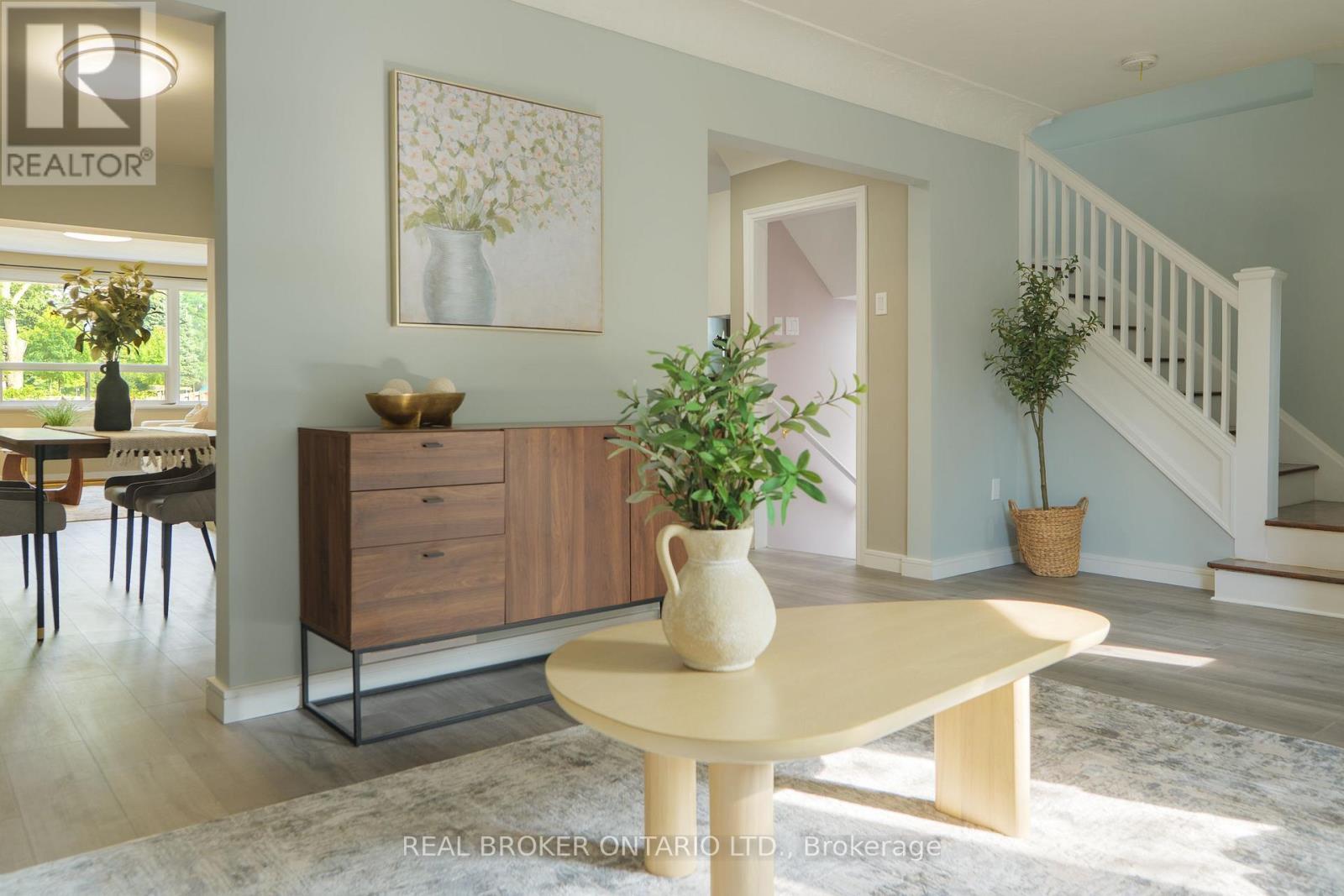 39 Cloverhill Road, Hamilton, ON - Indoor