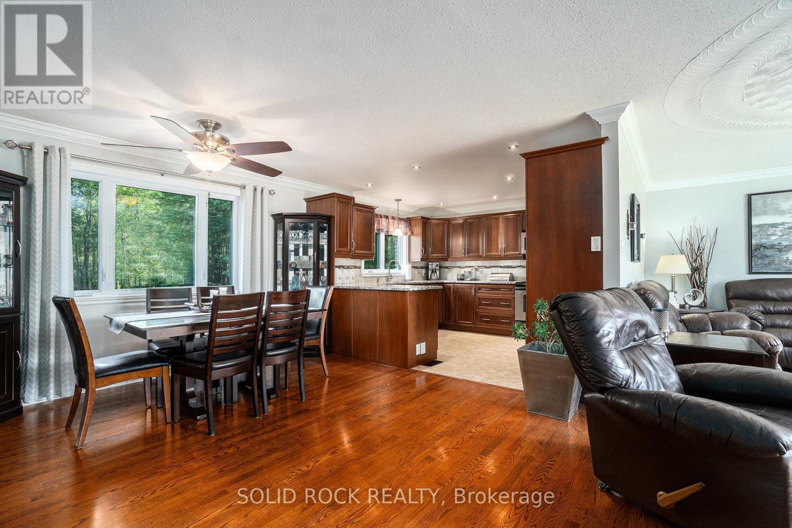 2278 Russland Road, Russell, ON - Indoor