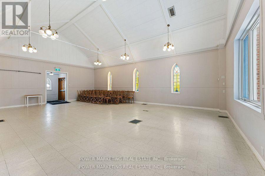 2476 Old Montreal Road, Ottawa, ON