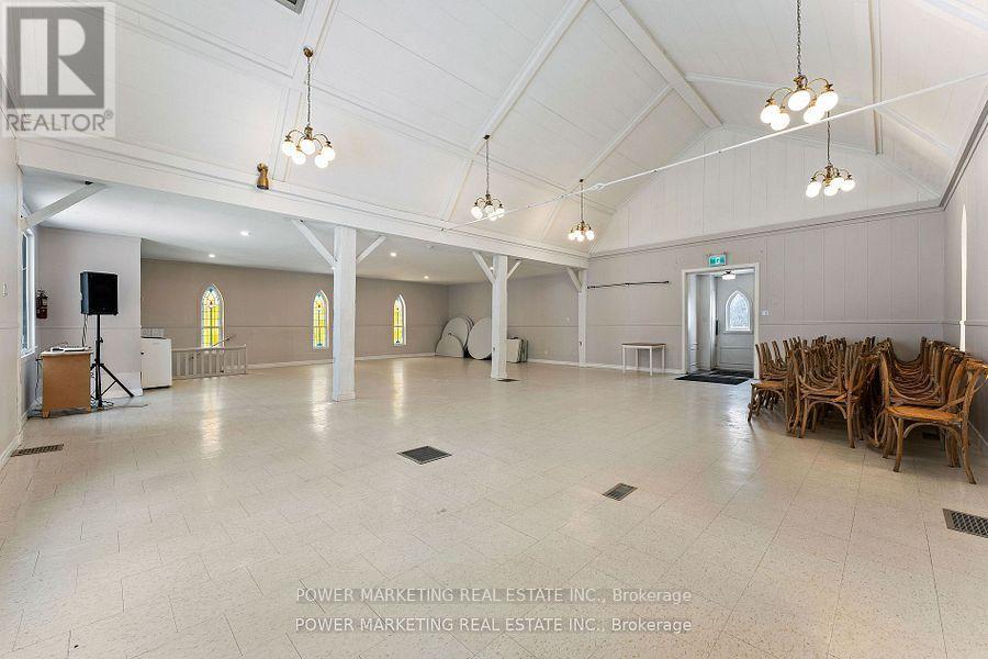 2476 Old Montreal Road, Ottawa, ON