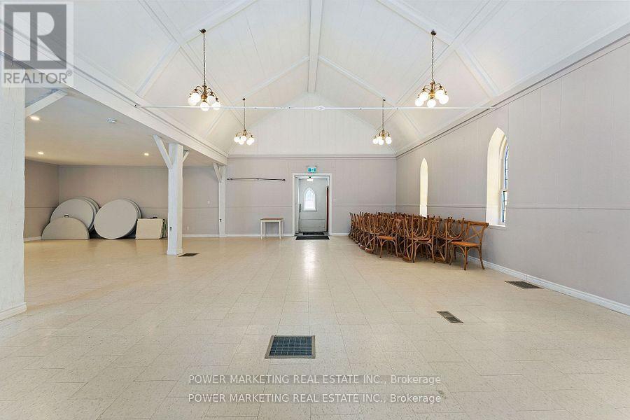 2476 Old Montreal Road, Ottawa, ON