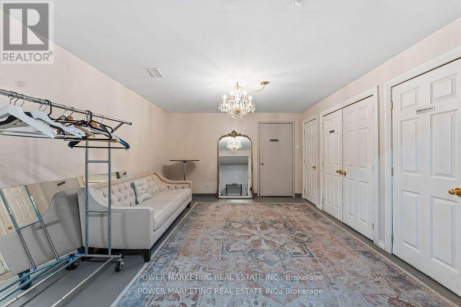 2476 Old Montreal Road, Ottawa, ON