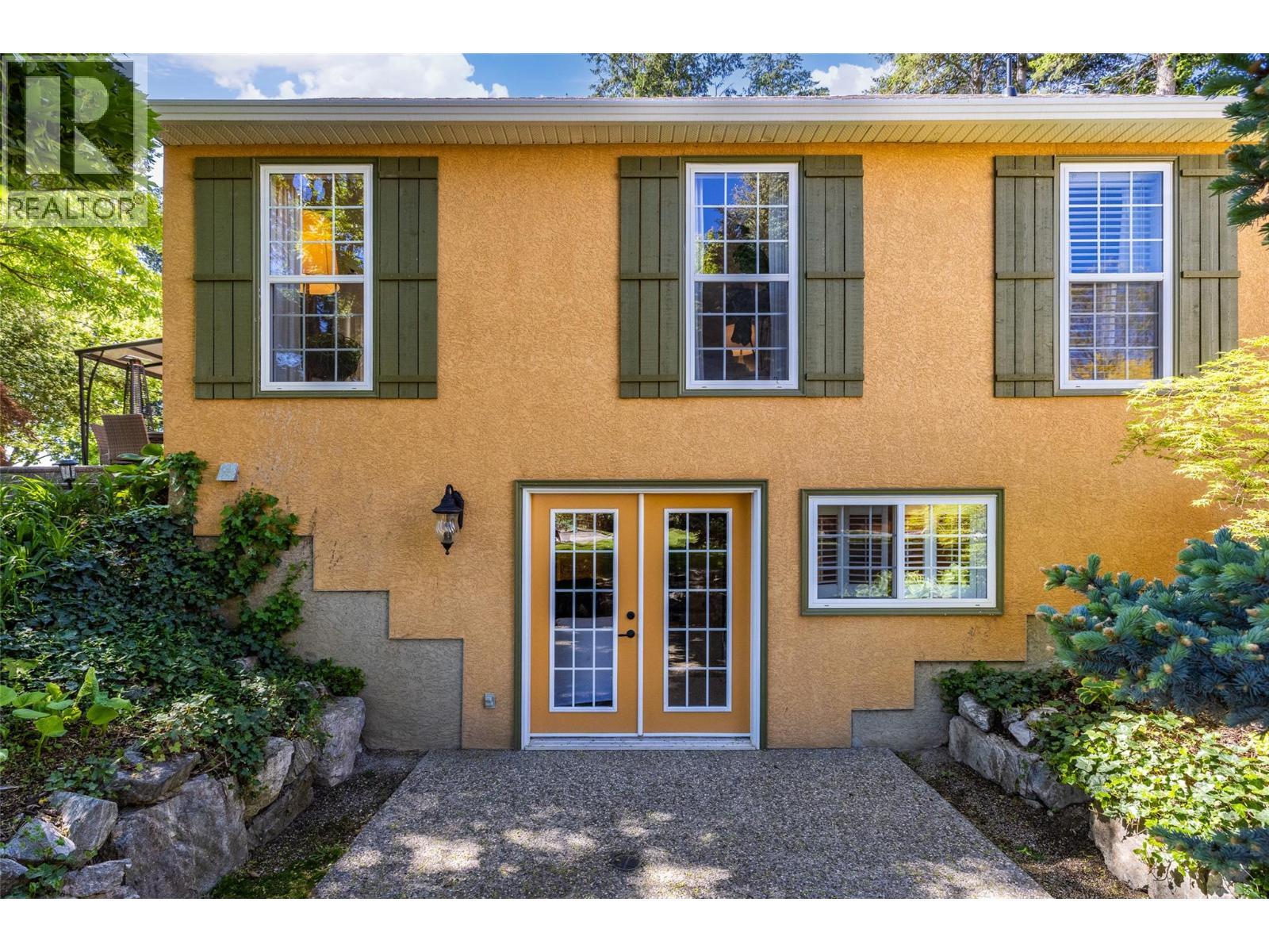 2430 Longhill Road, Kelowna, BC - Outdoor With Exterior