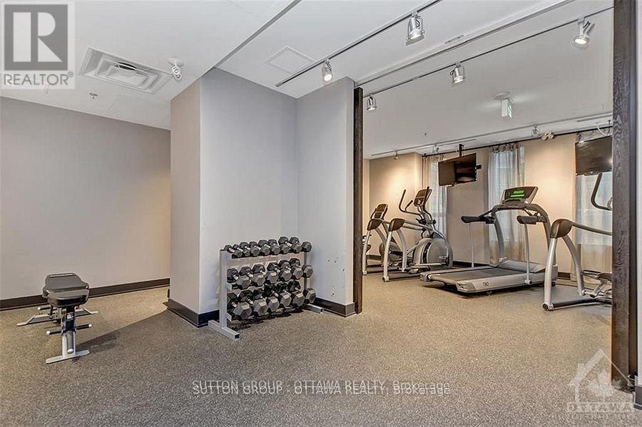1102 - 428 Sparks Street, Ottawa, ON - Indoor Photo Showing Gym Room