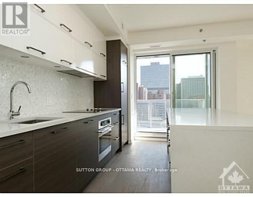 1102 - 428 Sparks Street, Ottawa, ON - Indoor Photo Showing Kitchen