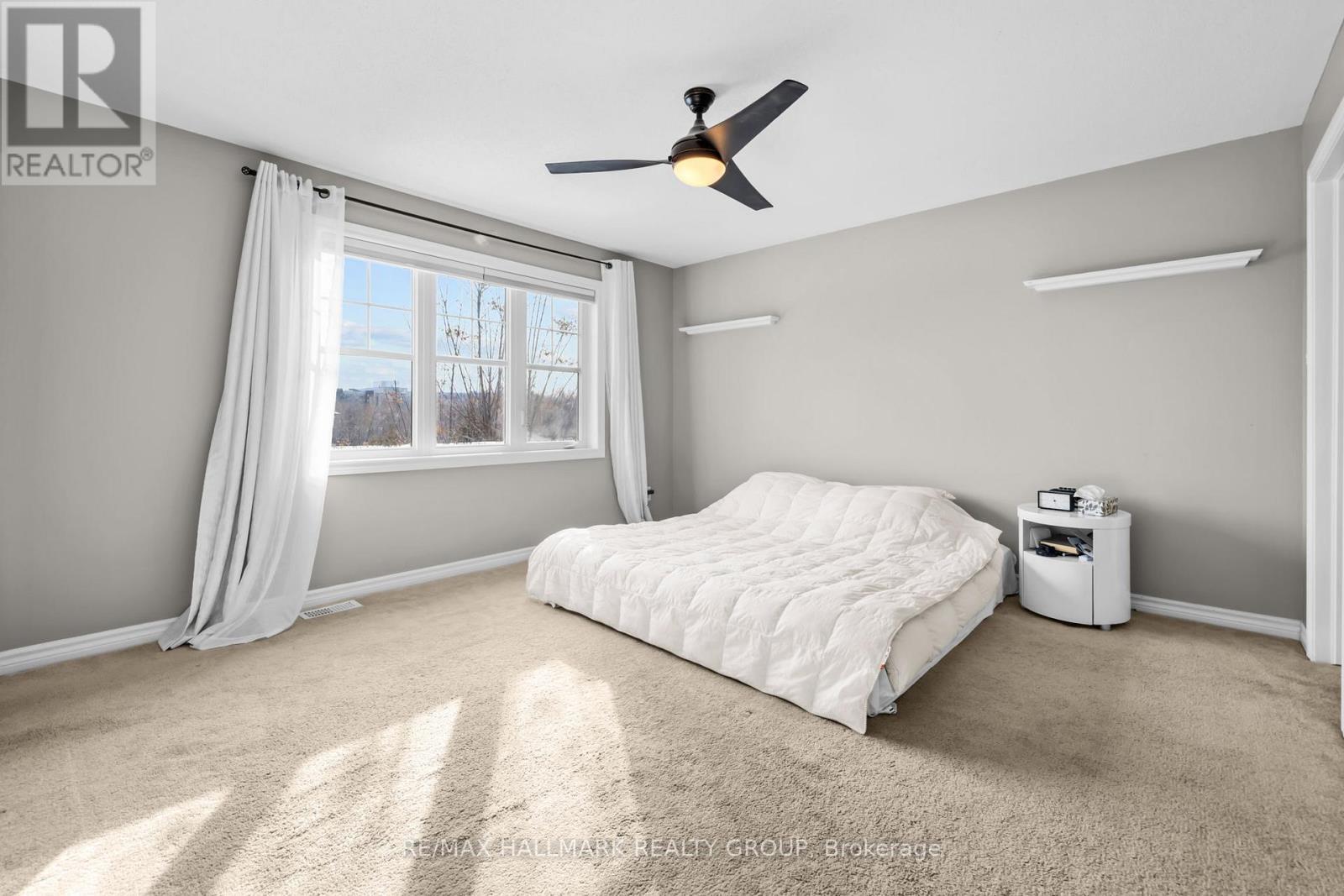601 Rosehill Avenue, Ottawa, ON - Indoor Photo Showing Bedroom