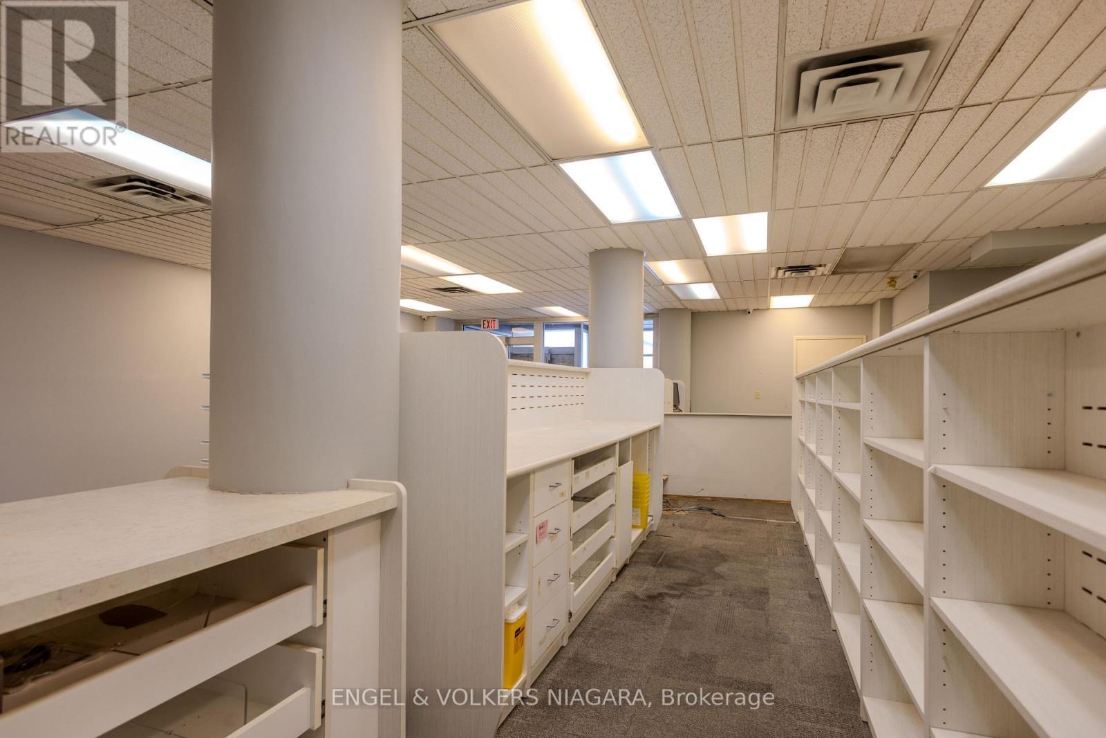 4796 Victoria Avenue, Niagara Falls (Downtown), ON