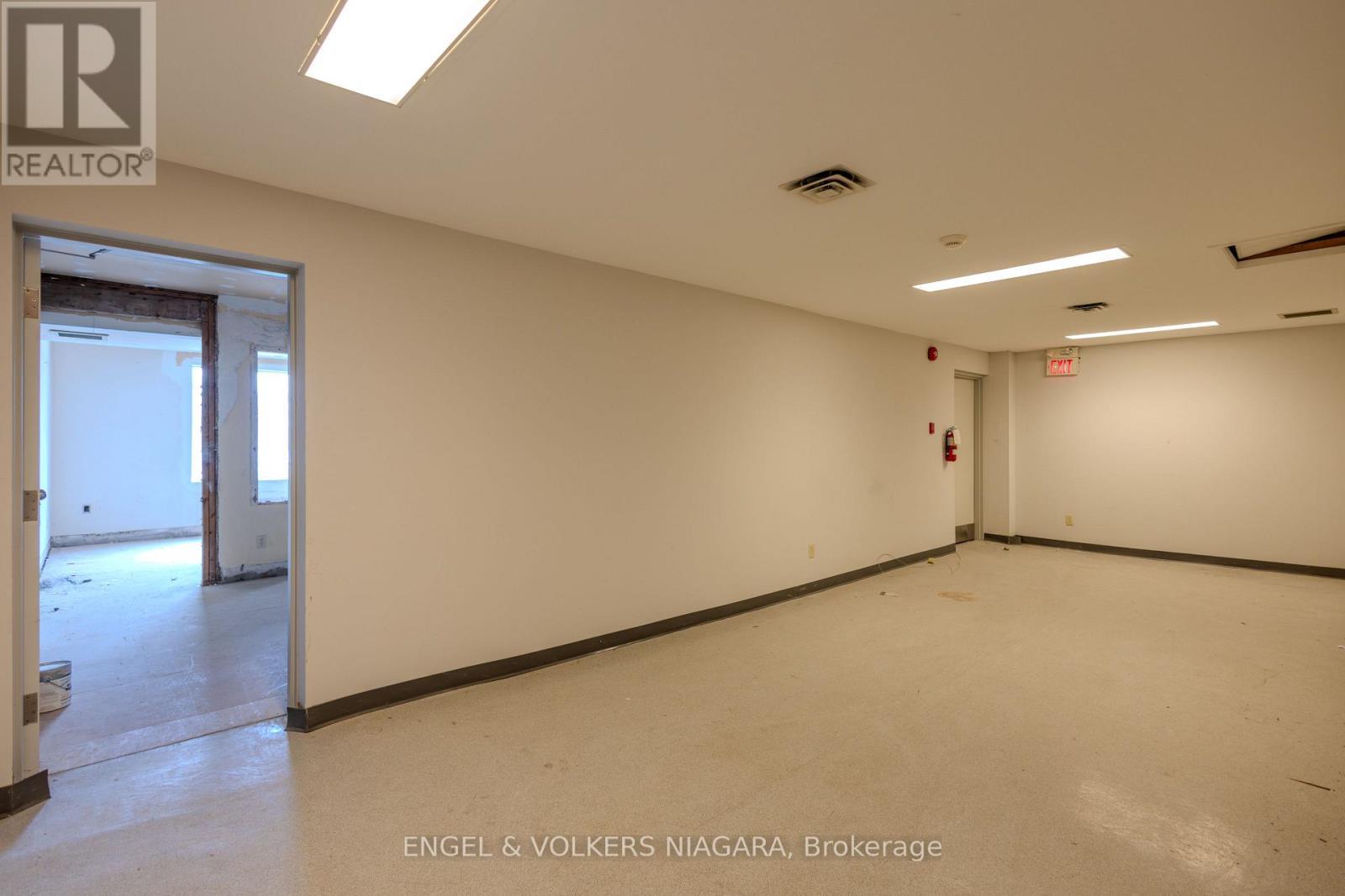 4796 Victoria Avenue, Niagara Falls (Downtown), ON