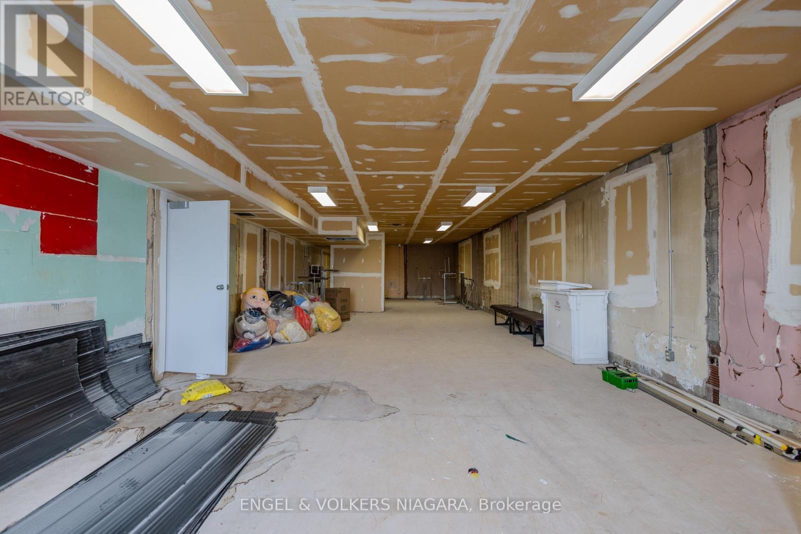 4796 Victoria Avenue, Niagara Falls (Downtown), ON