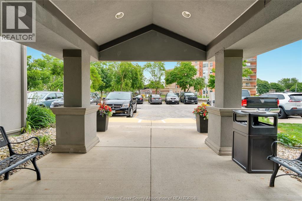 44 Robson Road Unit# 216, Leamington, ON - Outdoor With Deck Patio Veranda With Exterior