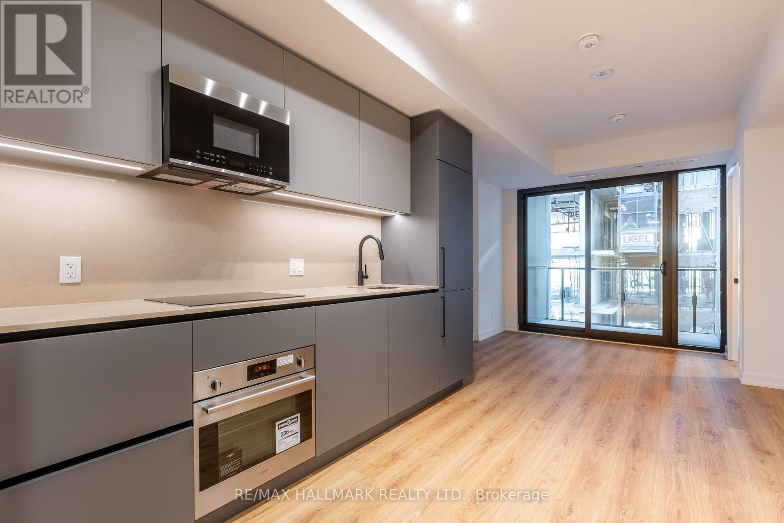 516 - 35 Parliament Street, Toronto, ON - Indoor Photo Showing Kitchen
