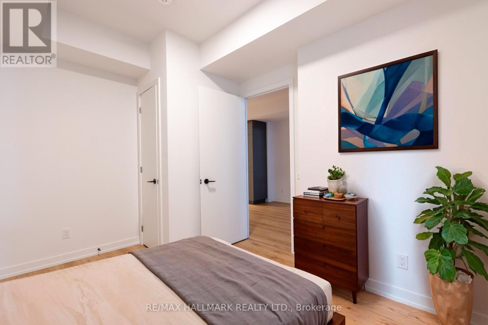 516 - 35 Parliament Street, Toronto, ON - Indoor Photo Showing Bedroom