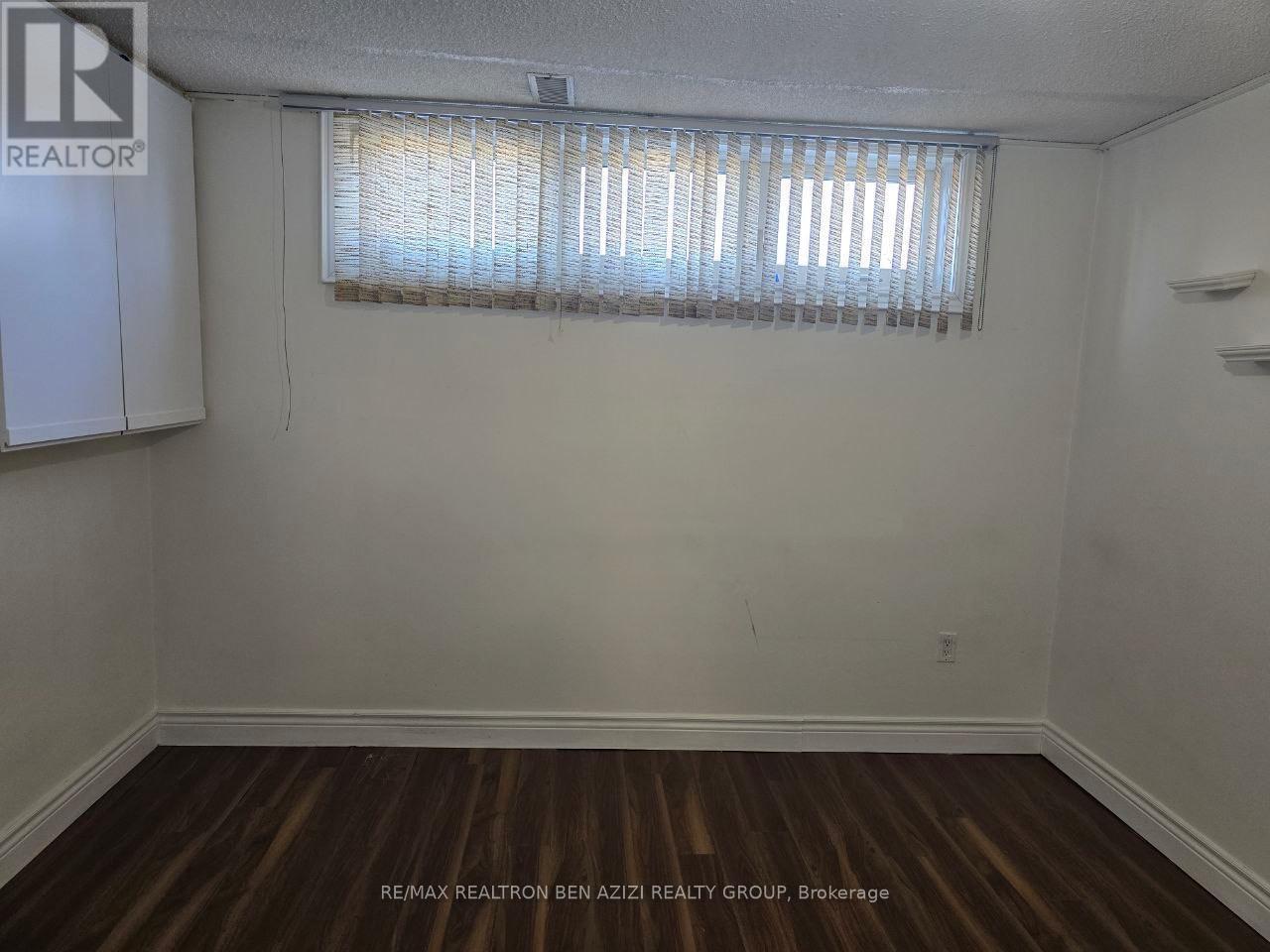 53 Caines Avenue, Toronto, ON - Indoor Photo Showing Other Room