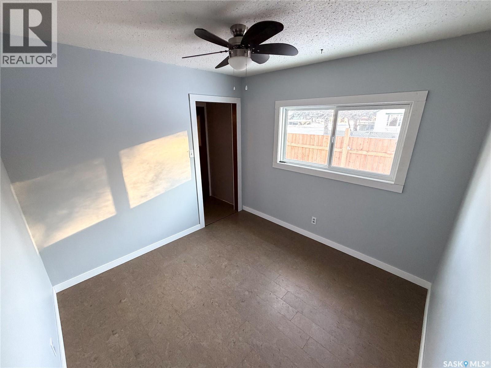 301 Front Street, Eastend, SK - Indoor Photo Showing Other Room