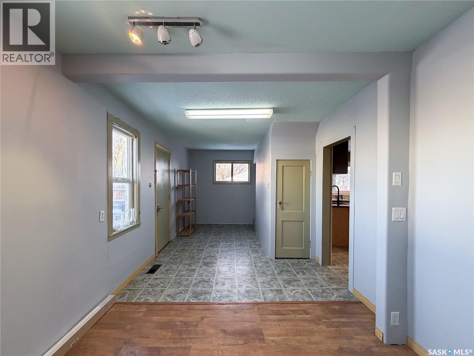 301 Front Street, Eastend, SK - Indoor Photo Showing Other Room