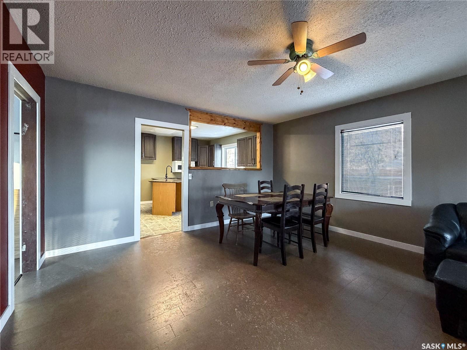 301 Front Street, Eastend, SK - Indoor Photo Showing Dining Room