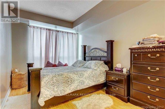 1001 - 15 North Park Road, Vaughan, ON - Indoor Photo Showing Bedroom