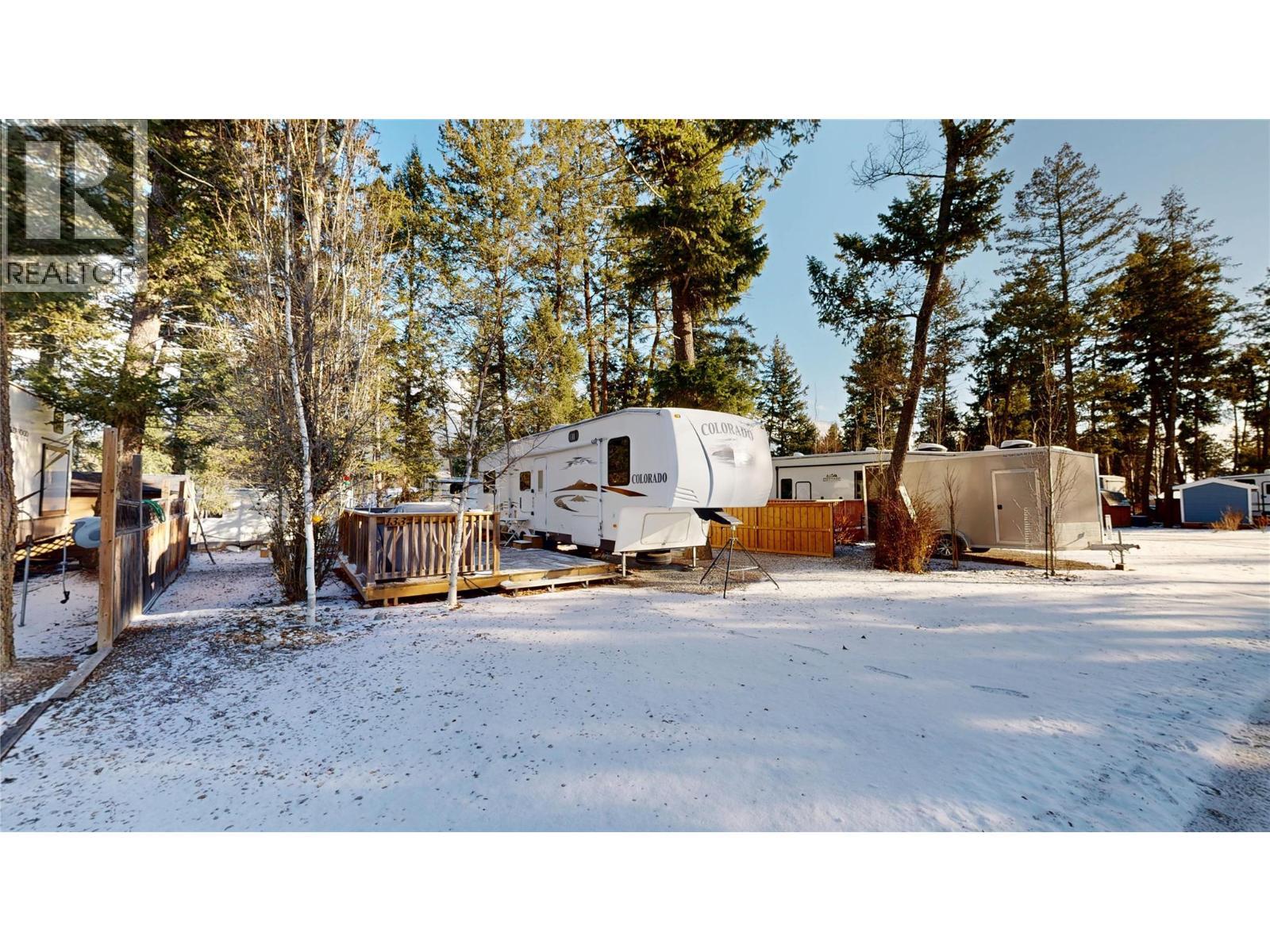 4868 Riverview Drive Unit# 133, Edgewater, BC