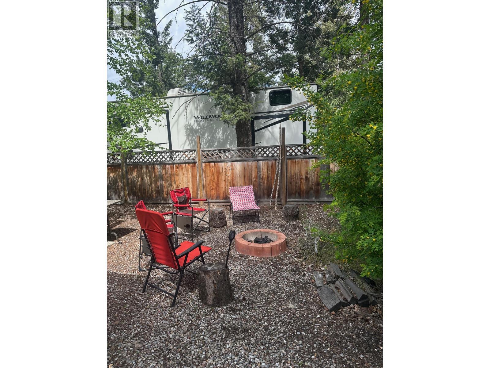 4868 Riverview Drive Unit# 133, Edgewater, BC