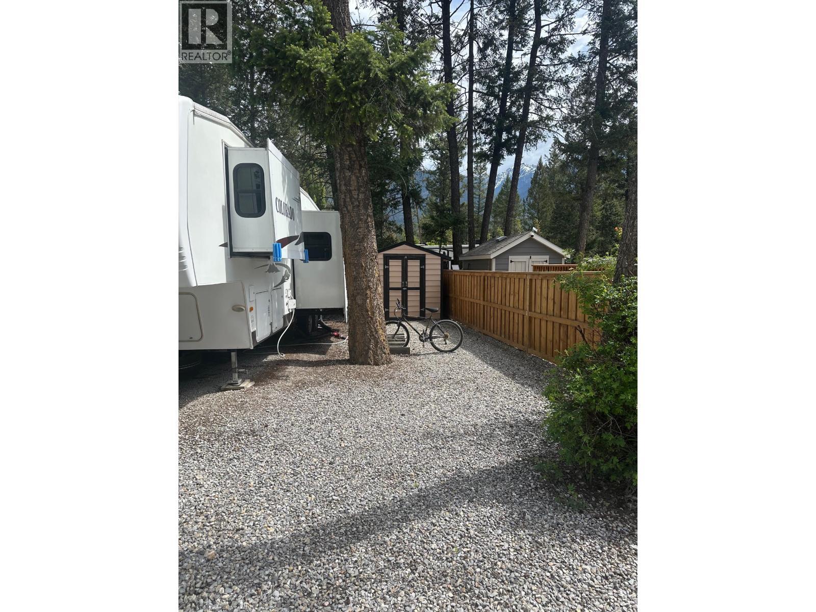 4868 Riverview Drive Unit# 133, Edgewater, BC