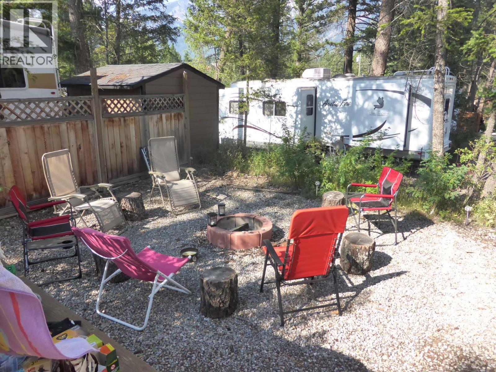 4868 Riverview Drive Unit# 133, Edgewater, BC