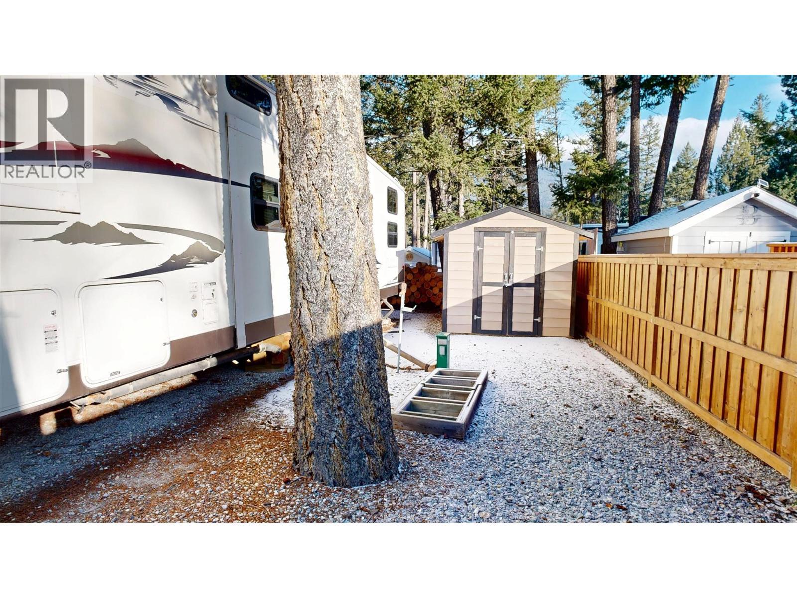 4868 Riverview Drive Unit# 133, Edgewater, BC