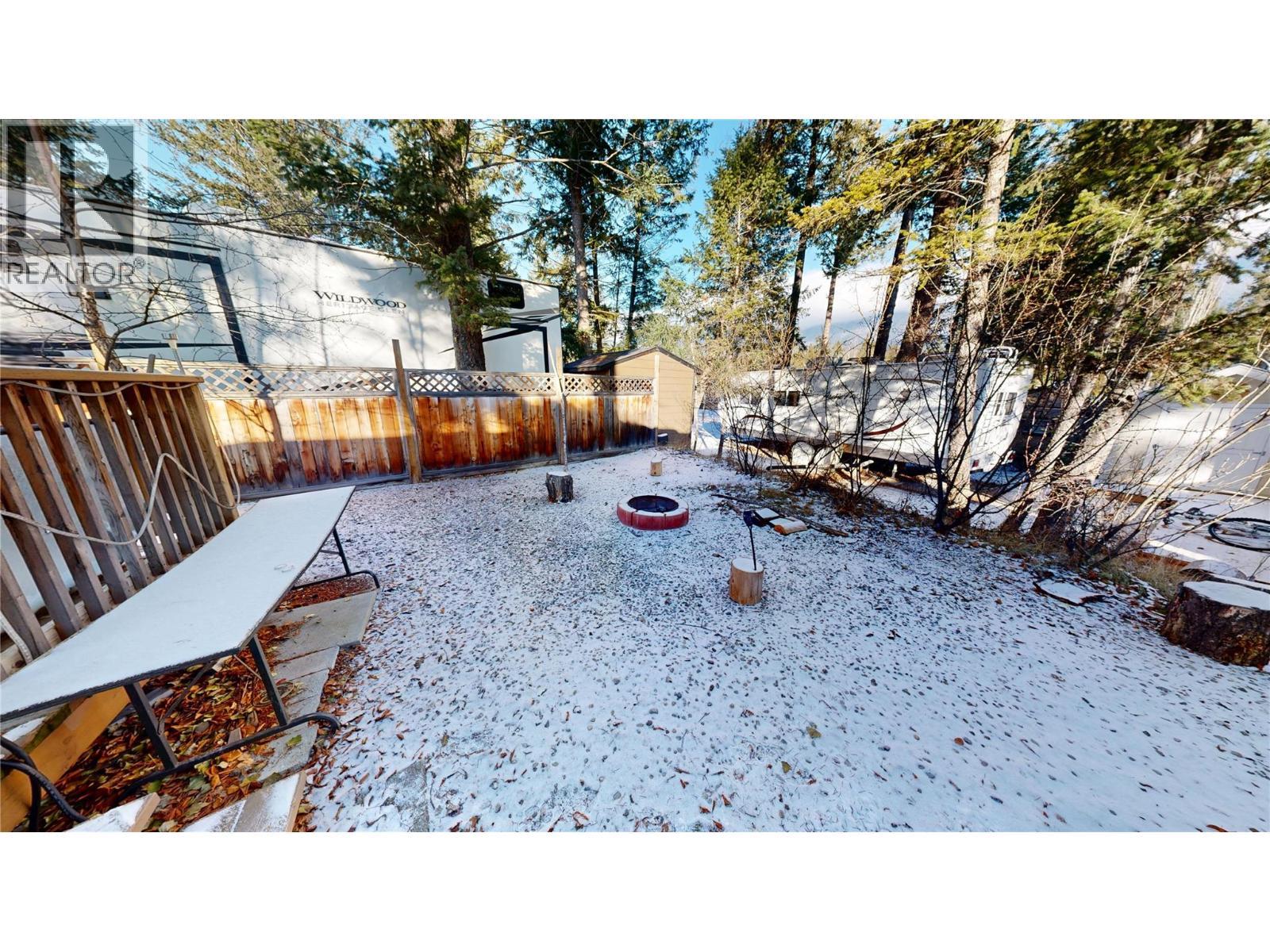 4868 Riverview Drive Unit# 133, Edgewater, BC