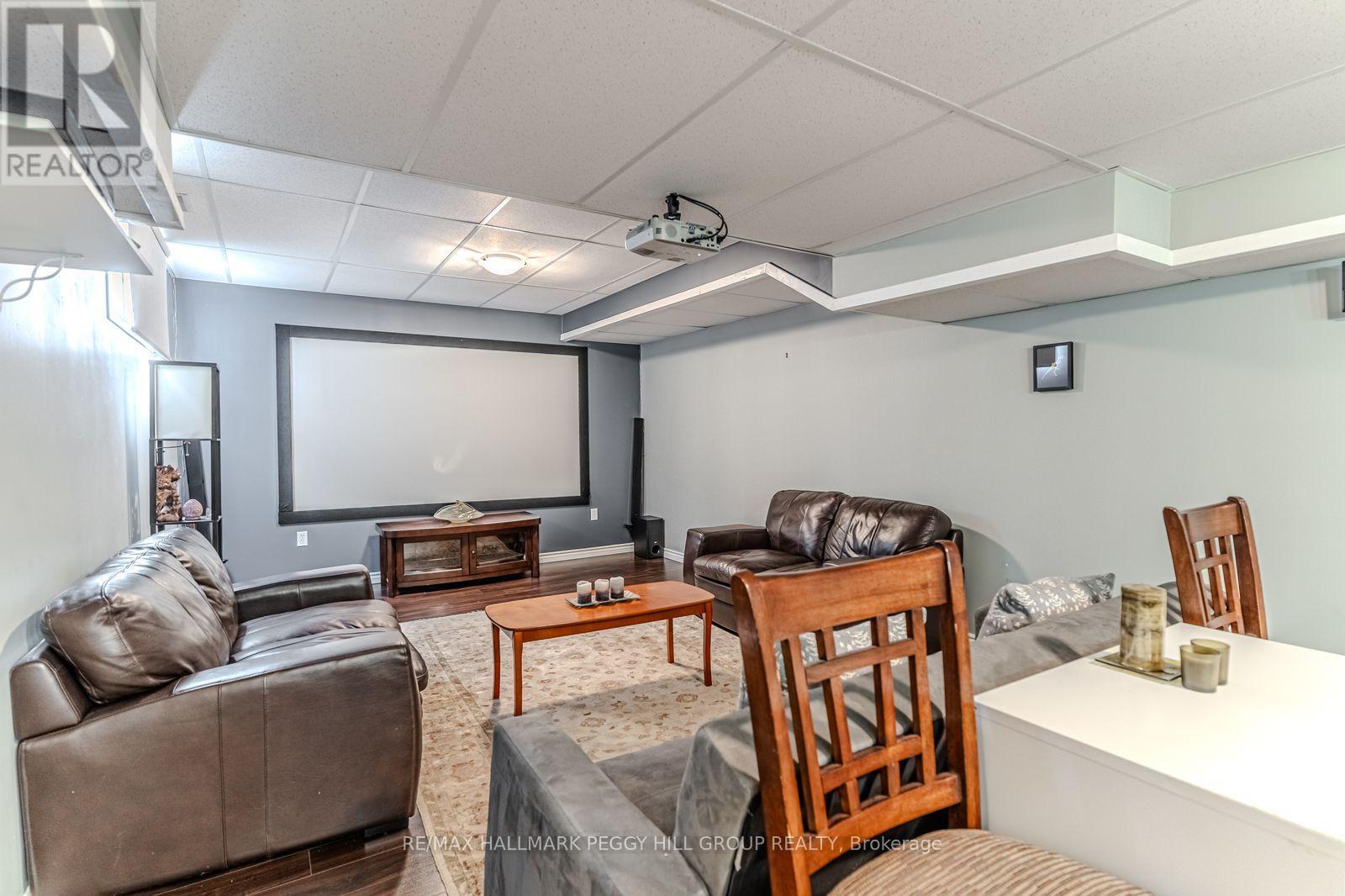 3678 Kimberley Street, Innisfil, ON - Indoor