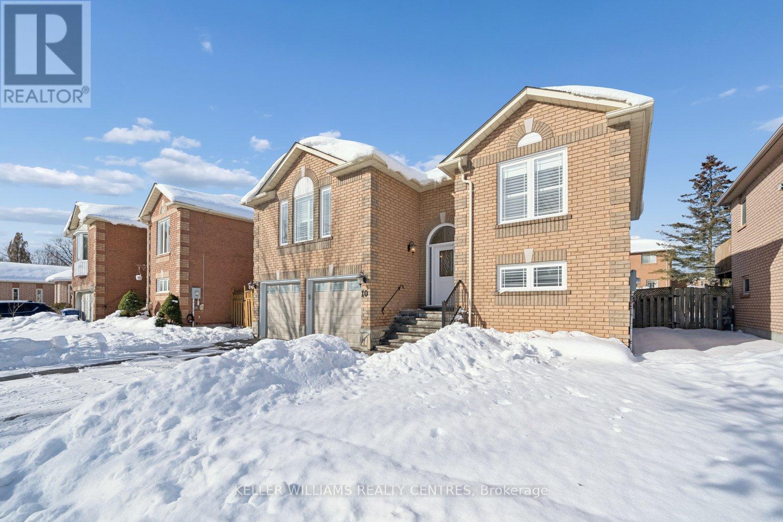 10 Margaret Place, Georgina, ON - Outdoor