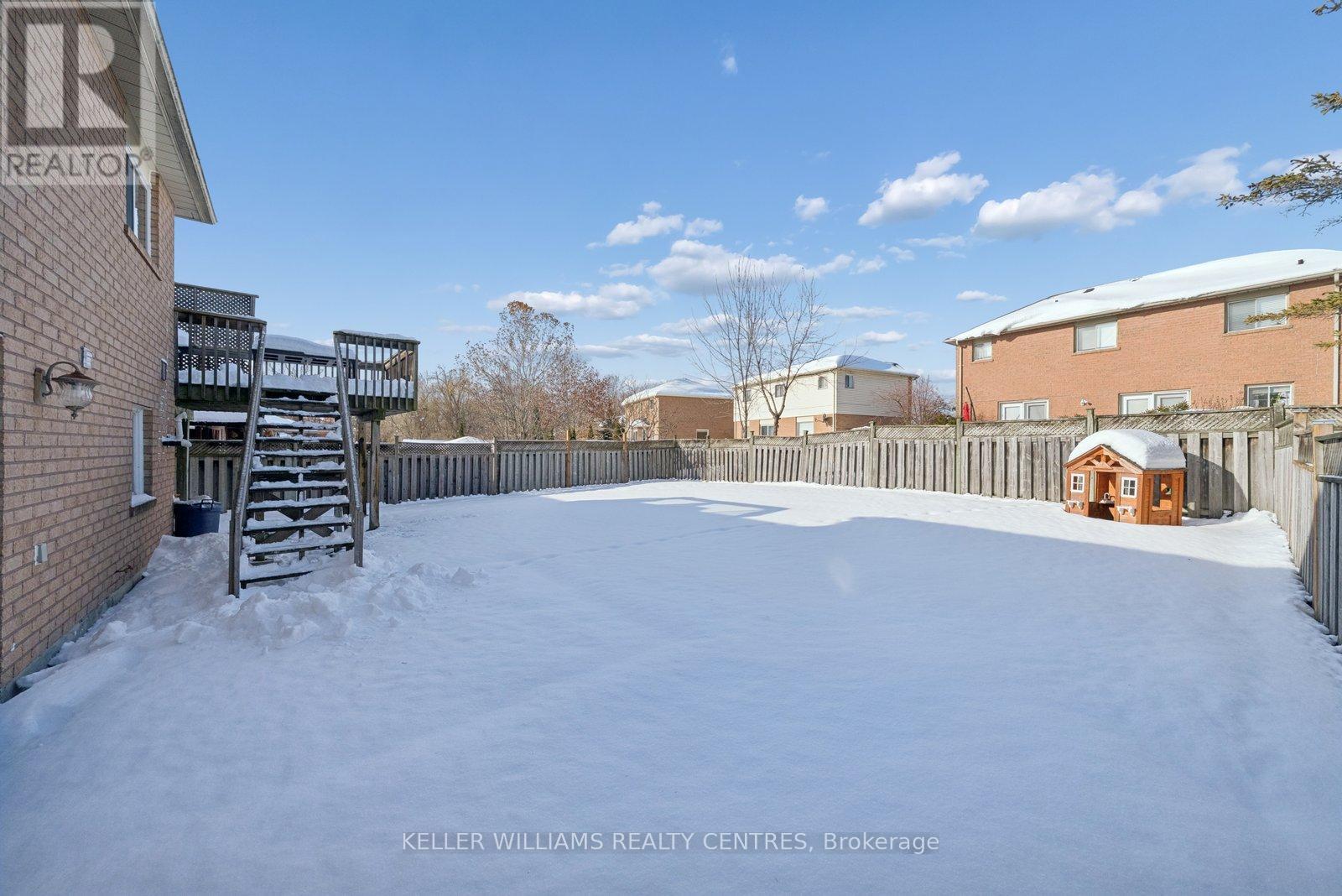 10 Margaret Place, Georgina, ON - Outdoor