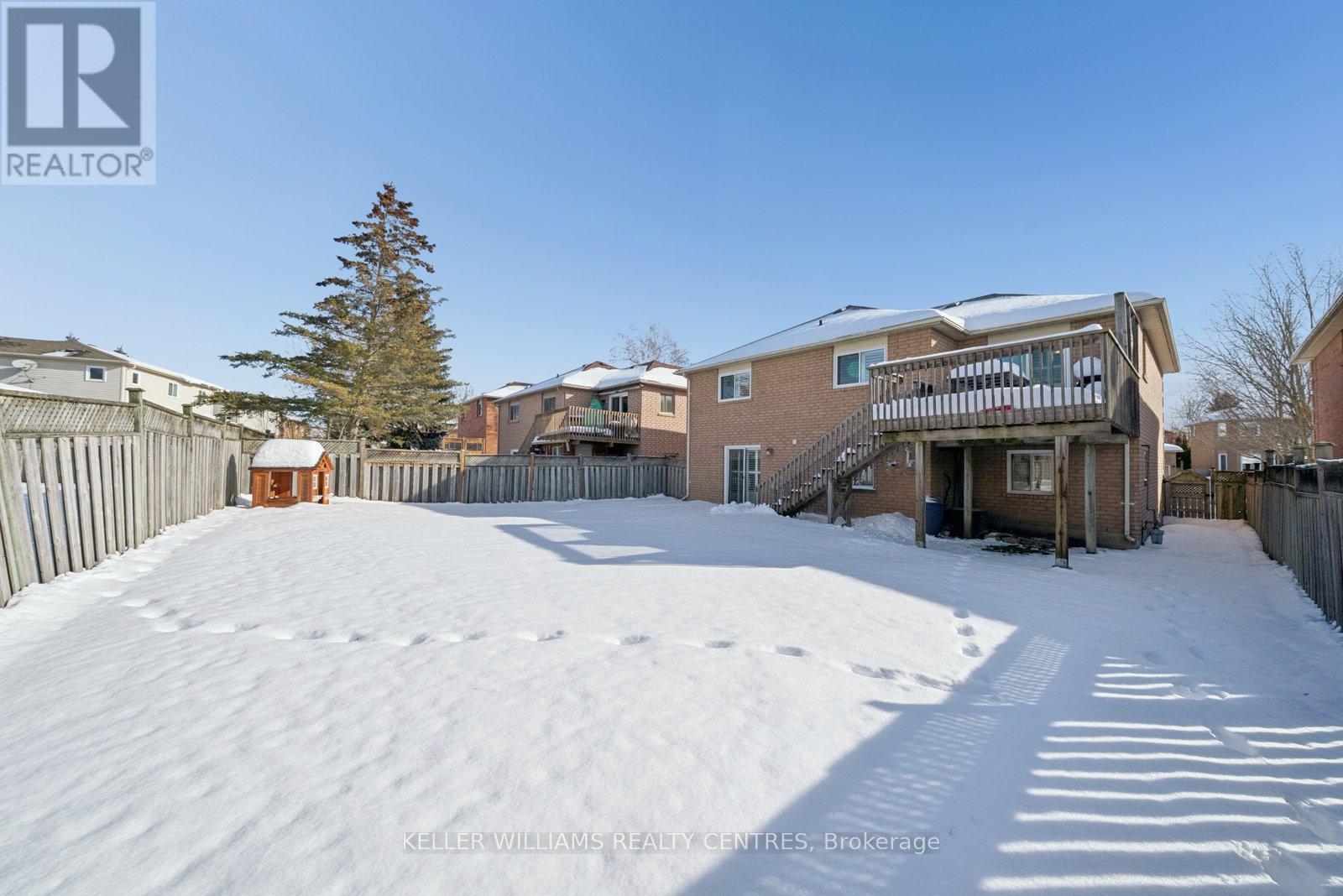 10 Margaret Place, Georgina, ON - Outdoor