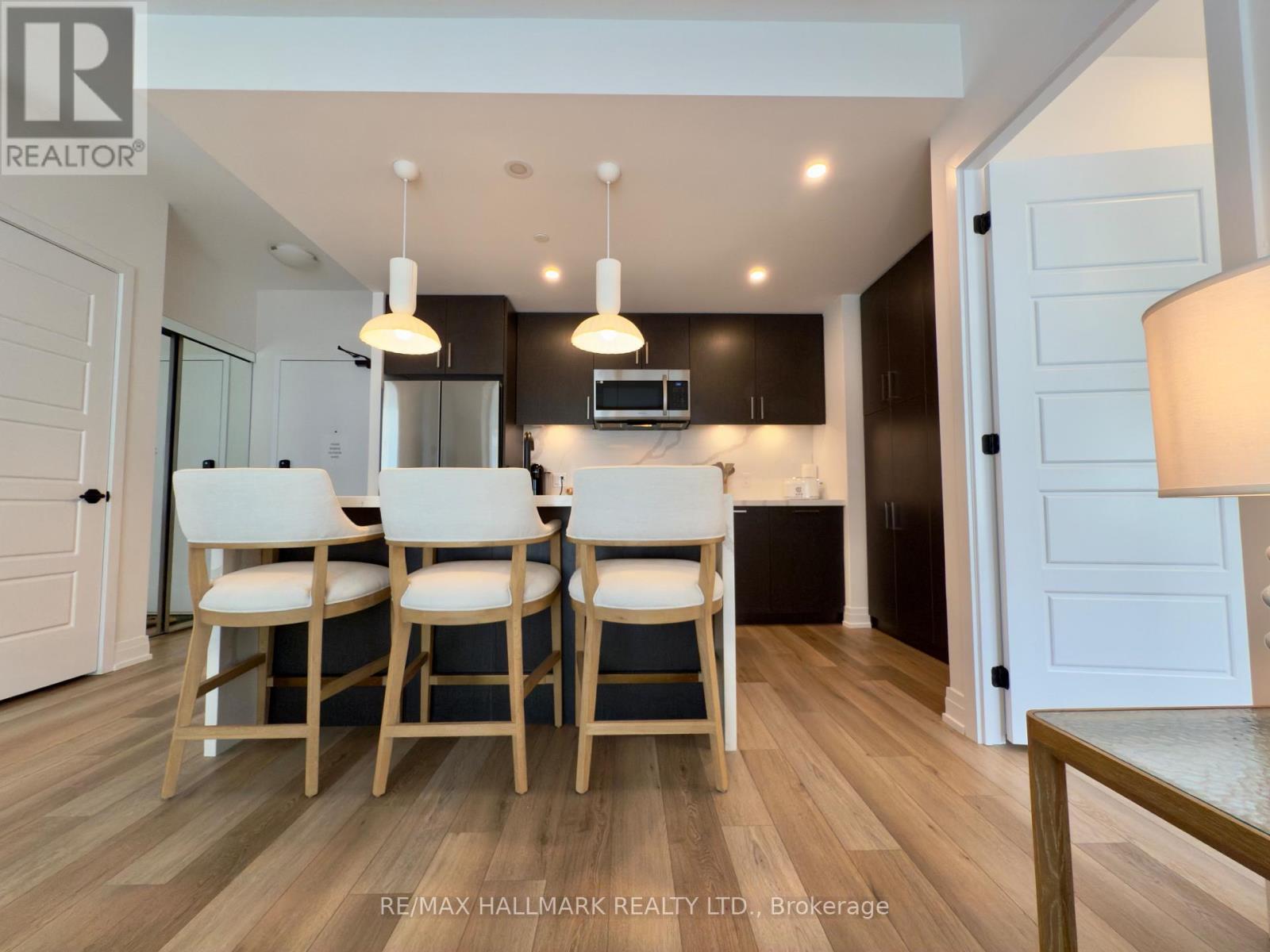 321 - 415 Sea Ray Avenue, Innisfil, ON - Indoor