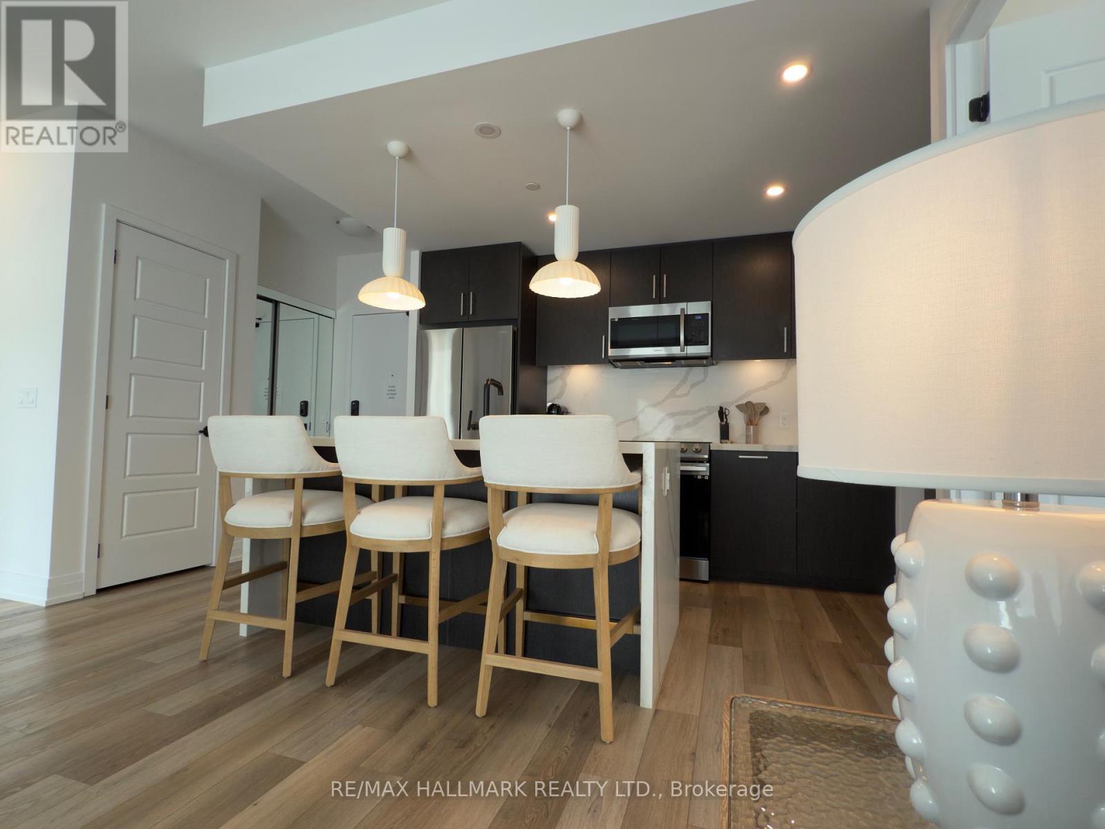 321 - 415 Sea Ray Avenue, Innisfil, ON - Indoor