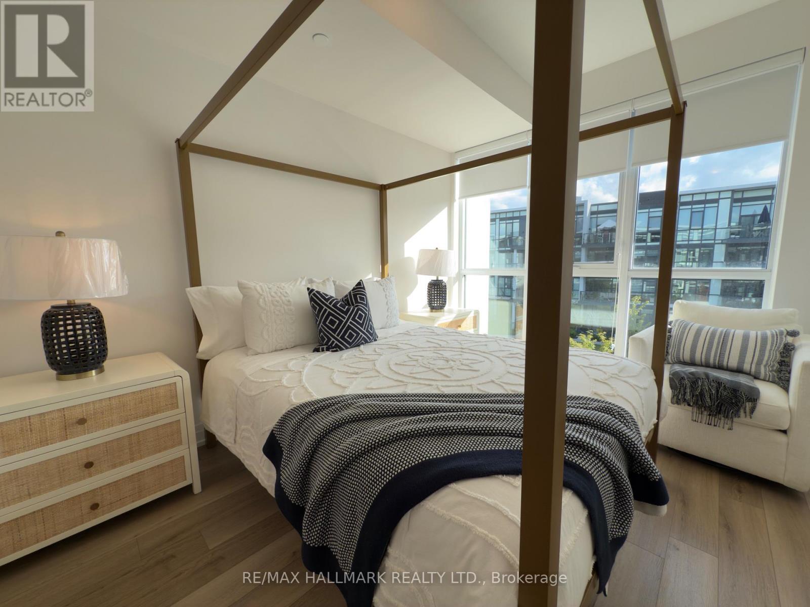 321 - 415 Sea Ray Avenue, Innisfil, ON - Indoor Photo Showing Bedroom