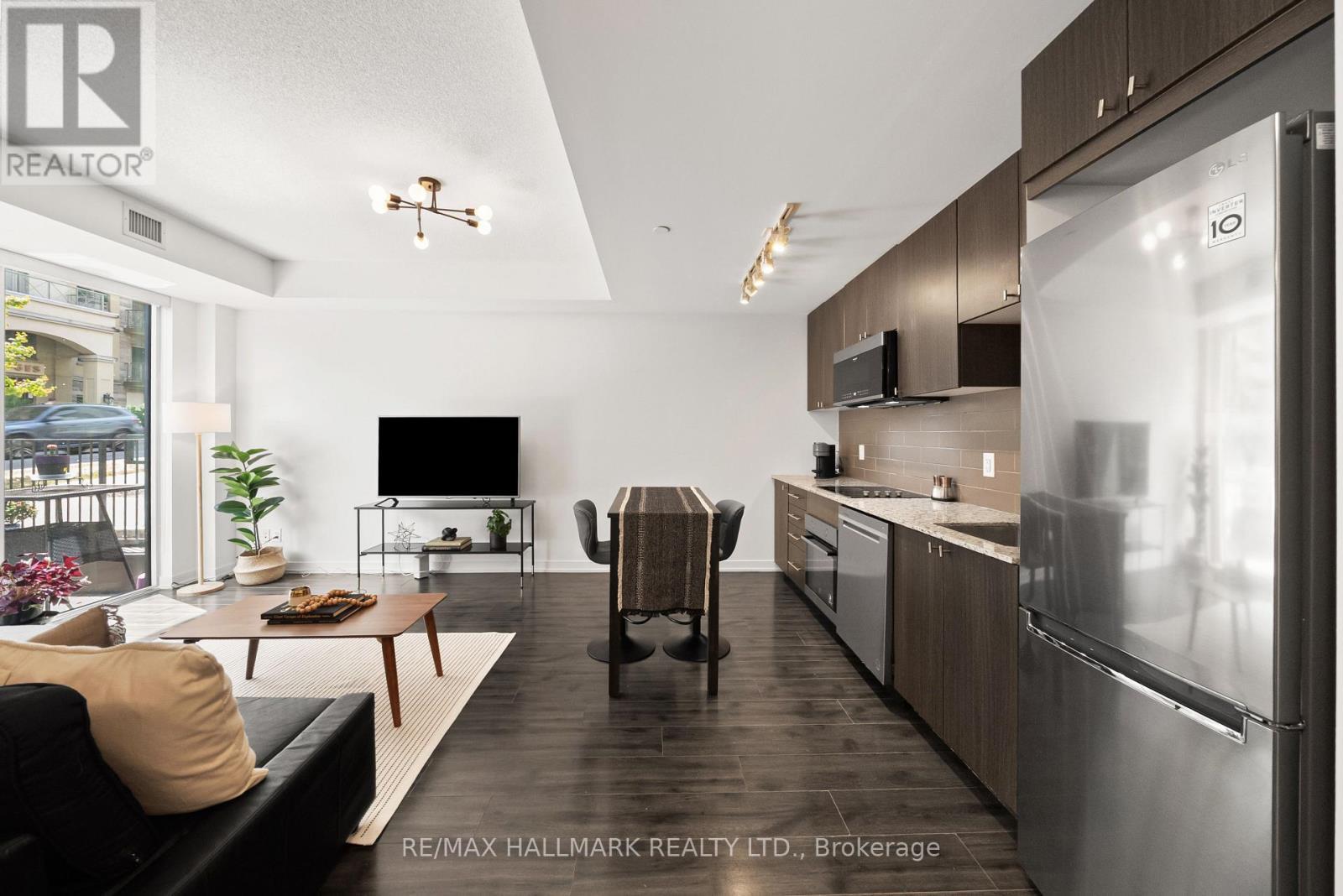 Th3 - 18 Rean Drive, Toronto, ON - Indoor Photo Showing Kitchen