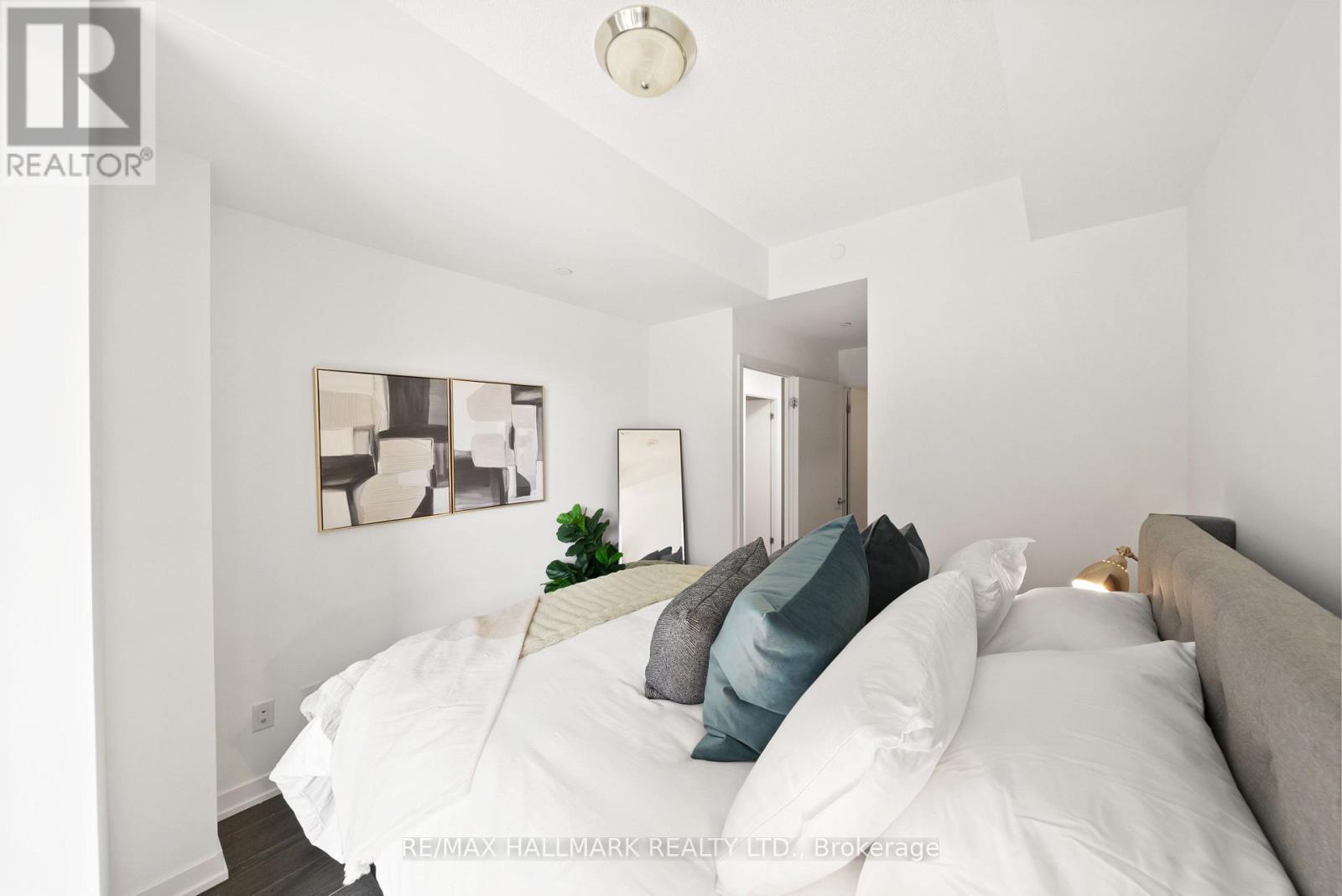 Th3 - 18 Rean Drive, Toronto, ON - Indoor Photo Showing Bedroom