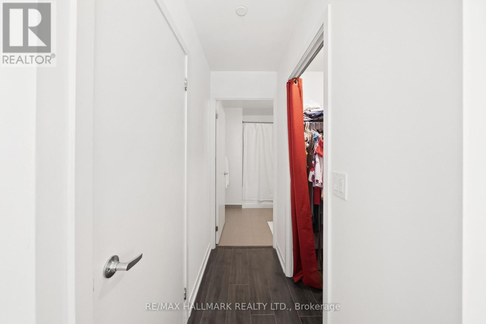 Th3 - 18 Rean Drive, Toronto, ON - Indoor Photo Showing Other Room