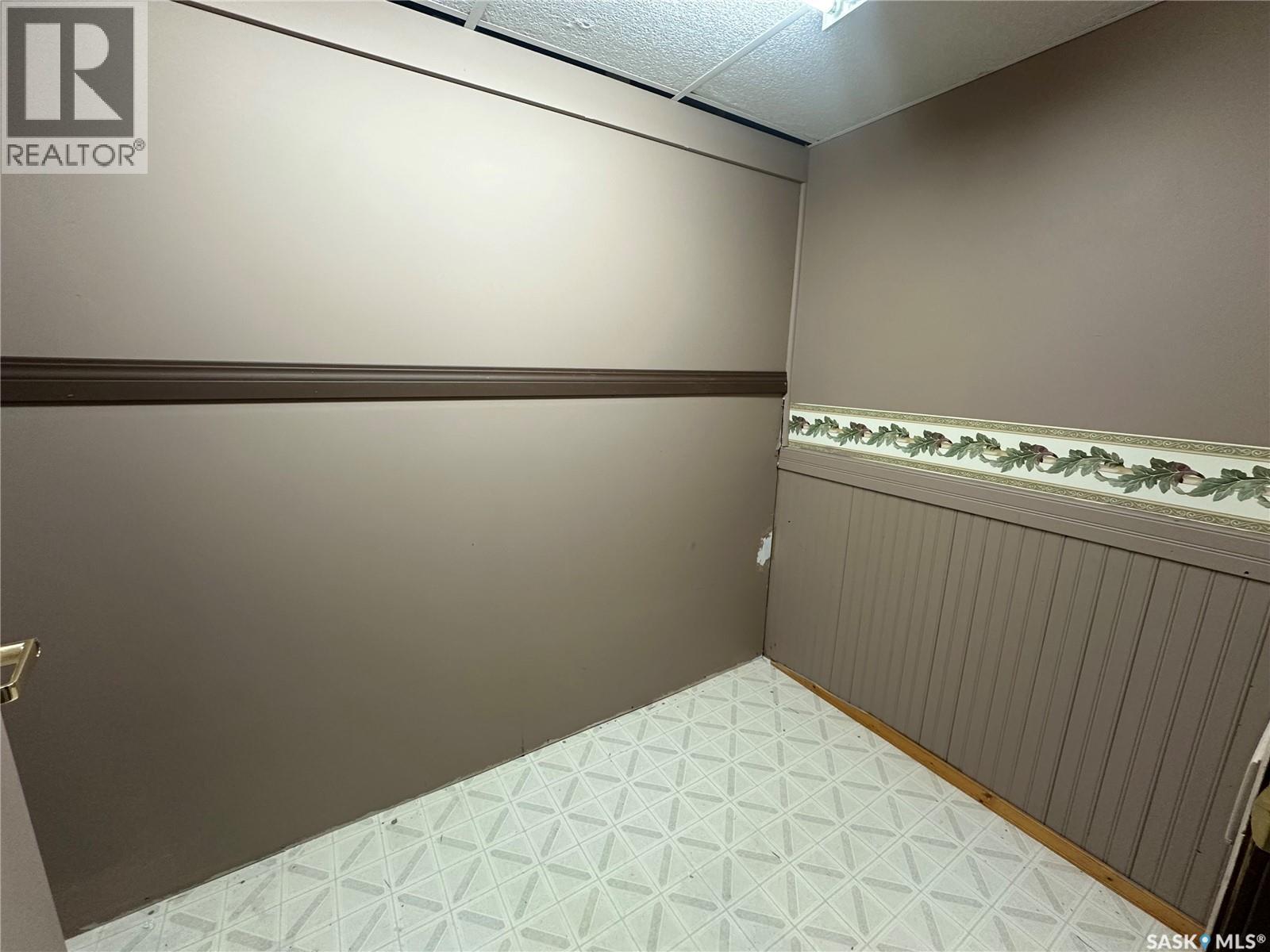 801 5Th Avenue, Whitewood, SK - Indoor Photo Showing Other Room