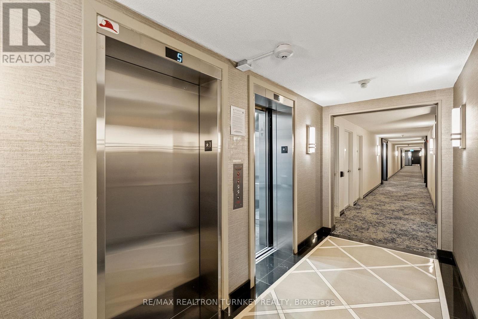 114 - 14924 Yonge Street, Aurora, ON - Indoor Photo Showing Other Room