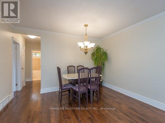 229 Neal Drive, Richmond Hill, ON - Indoor Photo Showing Dining Room