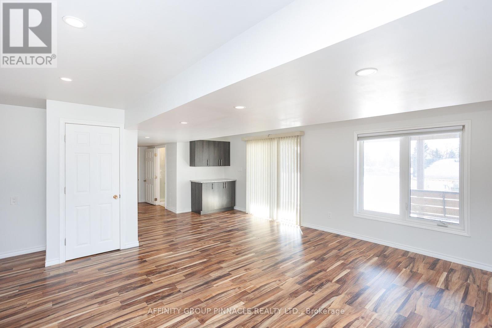 11 Moynes Court, Kawartha Lakes (Lindsay), ON - Indoor Photo Showing Other Room