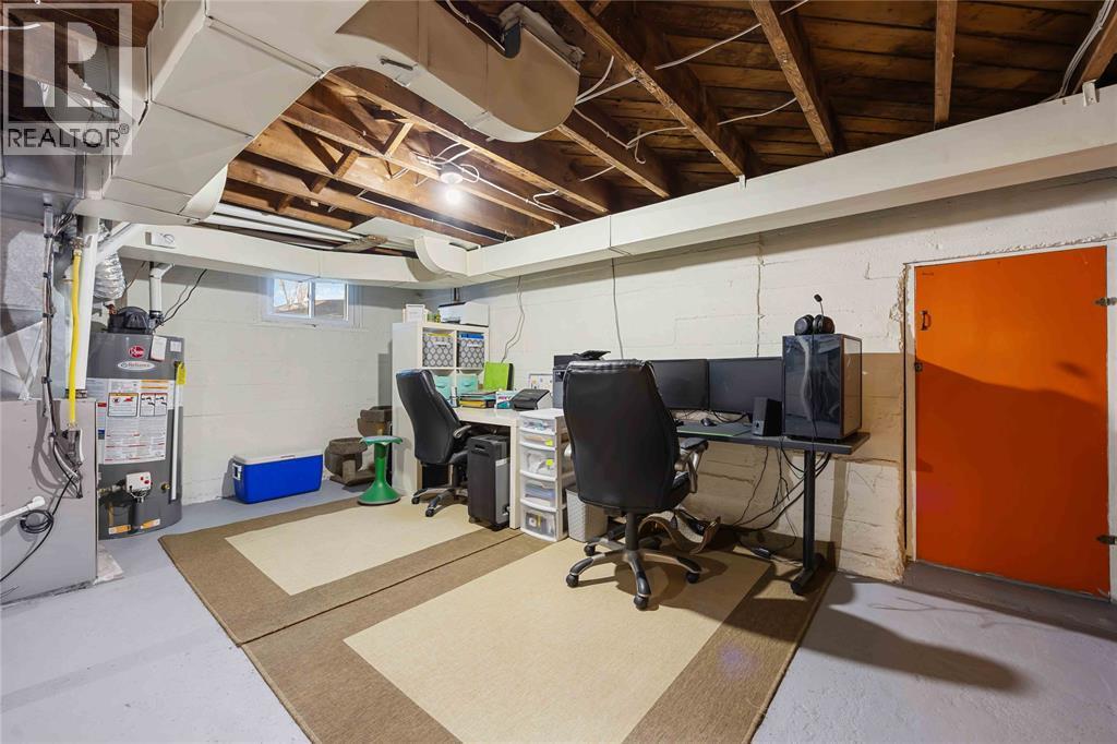 561 Mclaren Avenue, Sarnia, ON - Indoor Photo Showing Basement