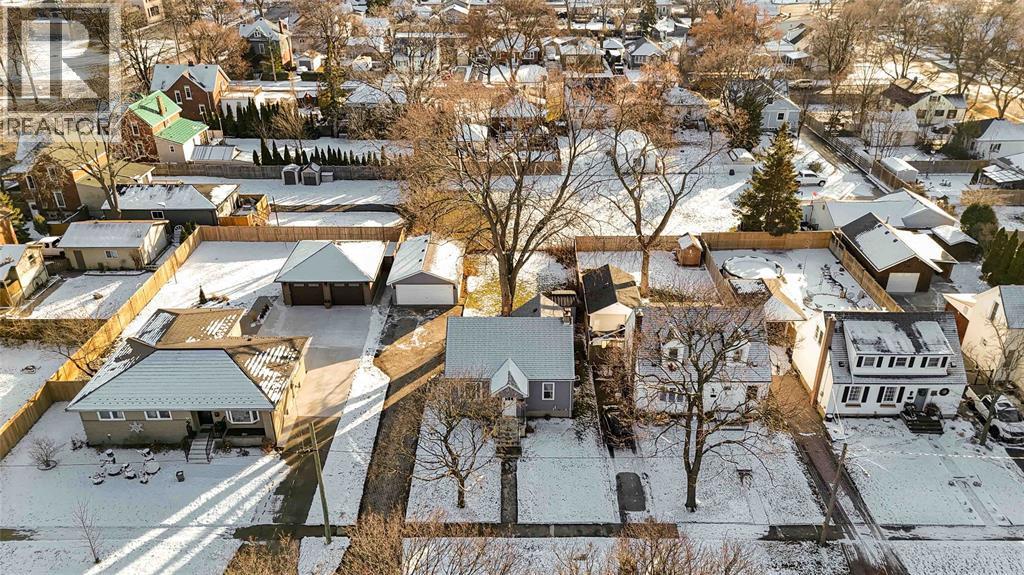 561 Mclaren Avenue, Sarnia, ON - Outdoor