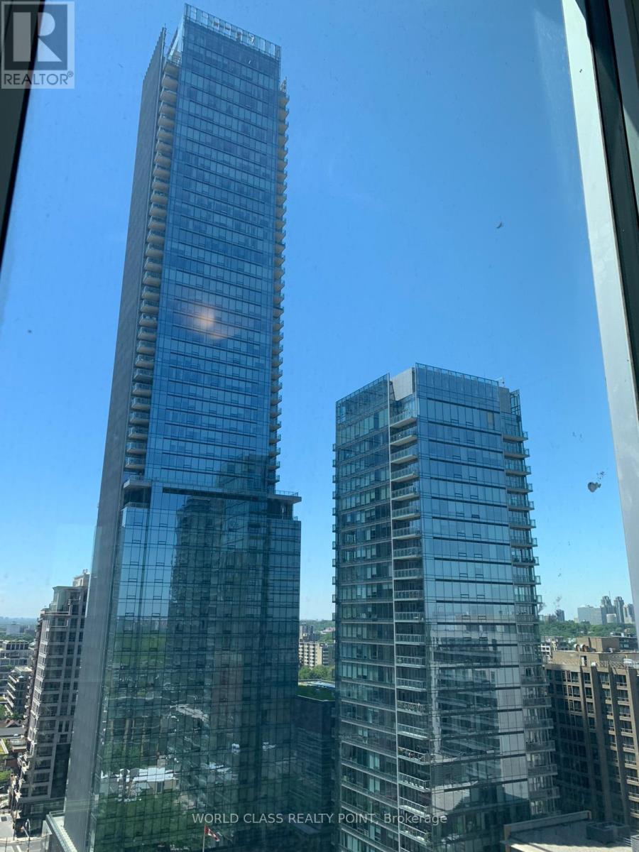 2712 - 1 Yorkville Avenue, Toronto, ON - Outdoor With Facade