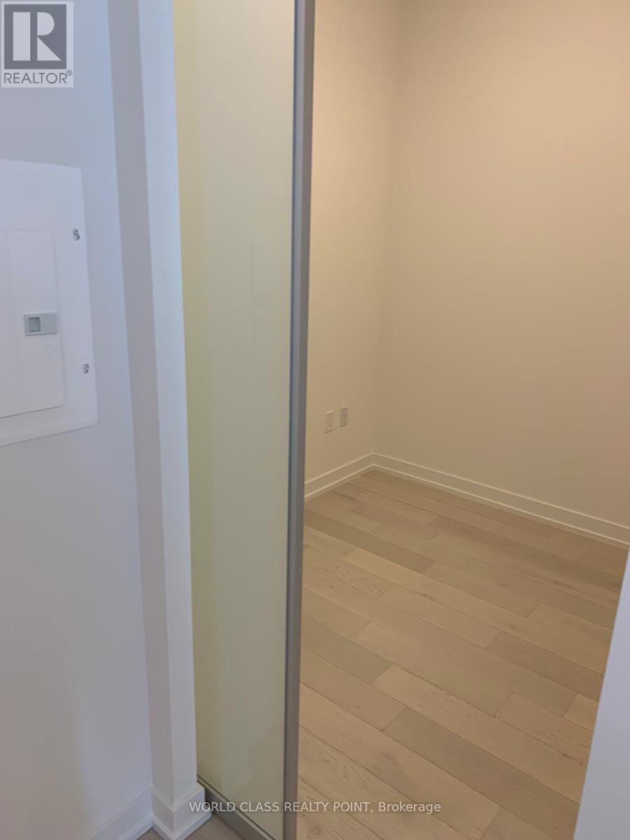 2712 - 1 Yorkville Avenue, Toronto, ON - Indoor Photo Showing Other Room