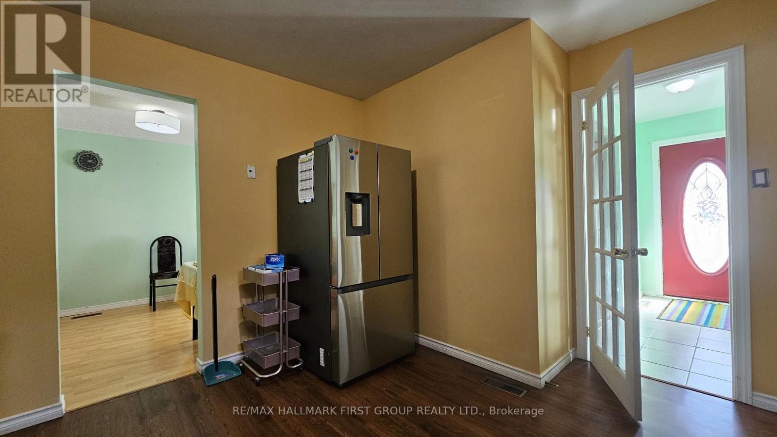 Main - 44 Loradeen Crescent, Toronto, ON - Indoor